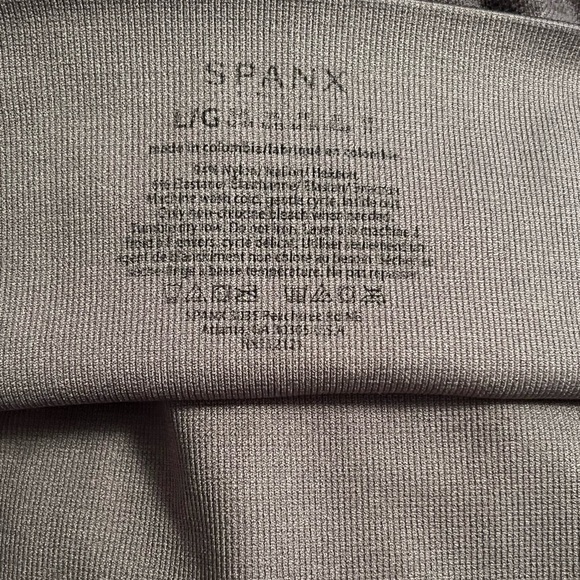 Spanx Look at Me Now Seamless Leggings - Picture 5 of 5